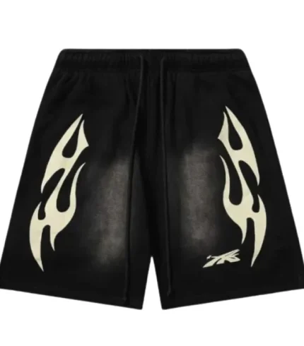 Hellstar Bermudas Bermuda Deportiva Negra con Llamas